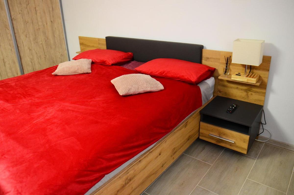 Lovely 2 Bedroom In The Centre Of Apartment